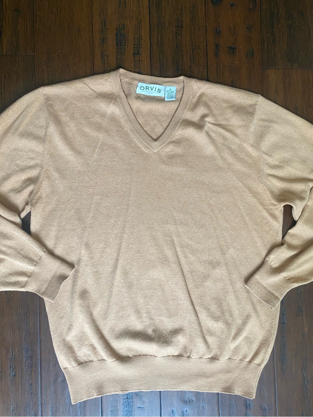 Orvis Men's V-Neck Sweater in Tan/Camel